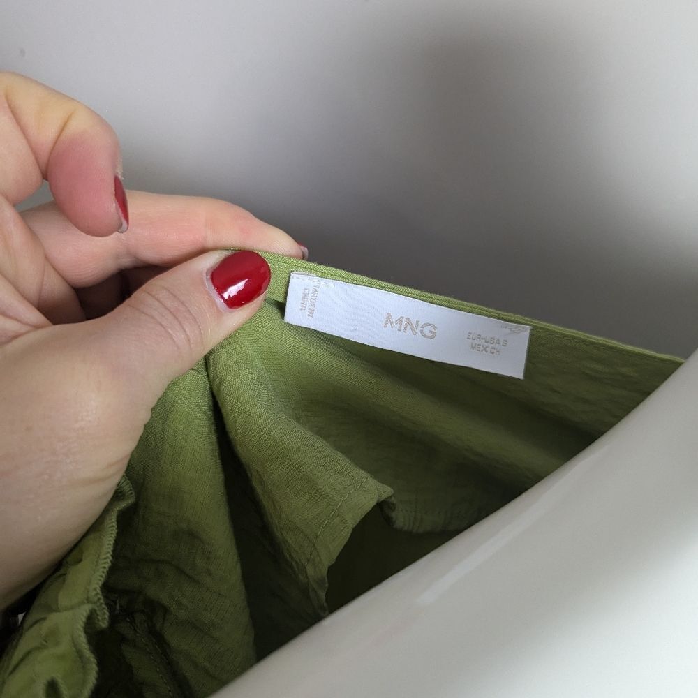 Mango women's top Peasant Texture blouse Green flowy ruffled S - Picture 4 of 7